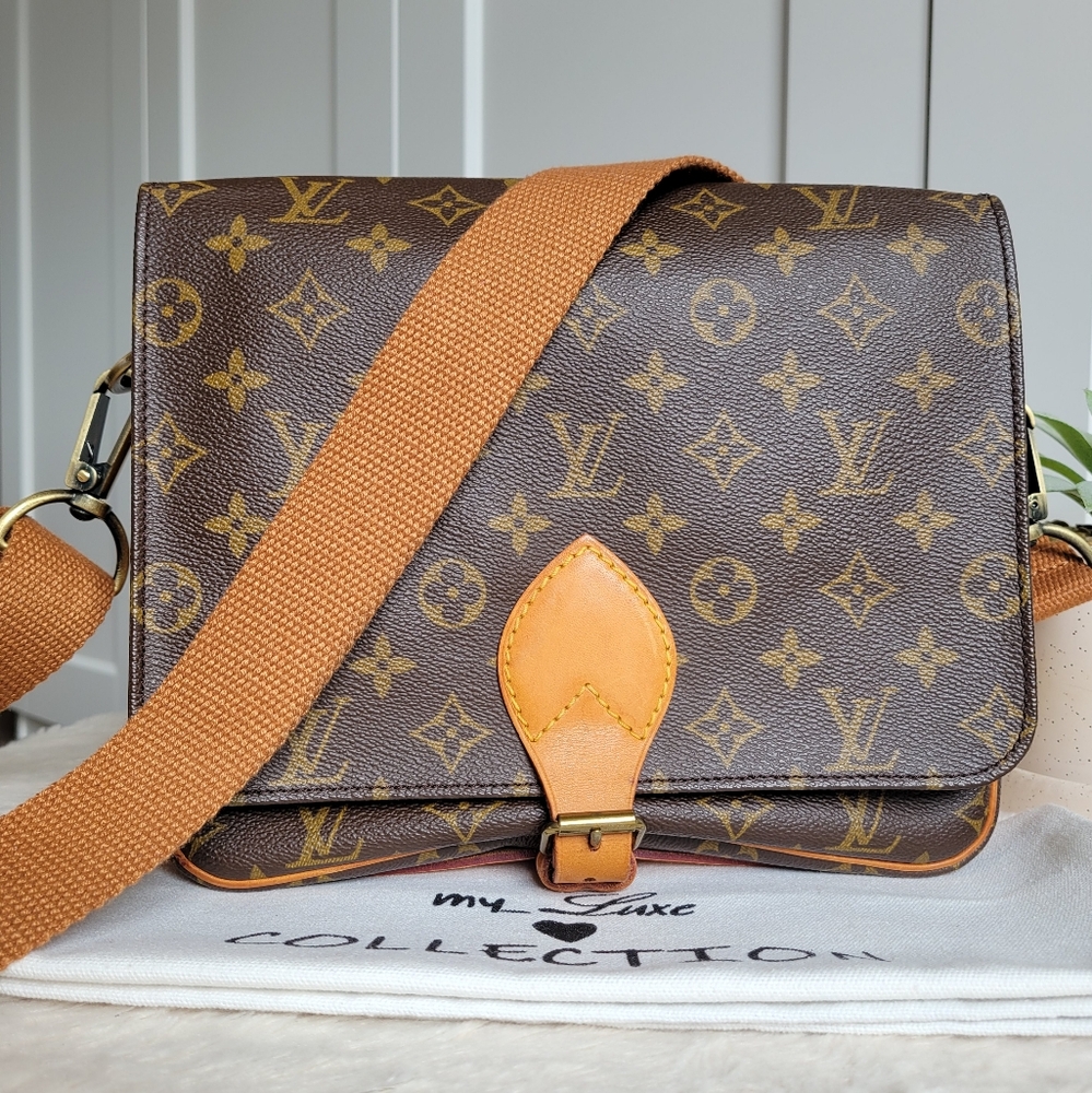 💕Authentic Louis Vuitton Cartouchiere GM Crossbody Monogram - Picture 10 of 16